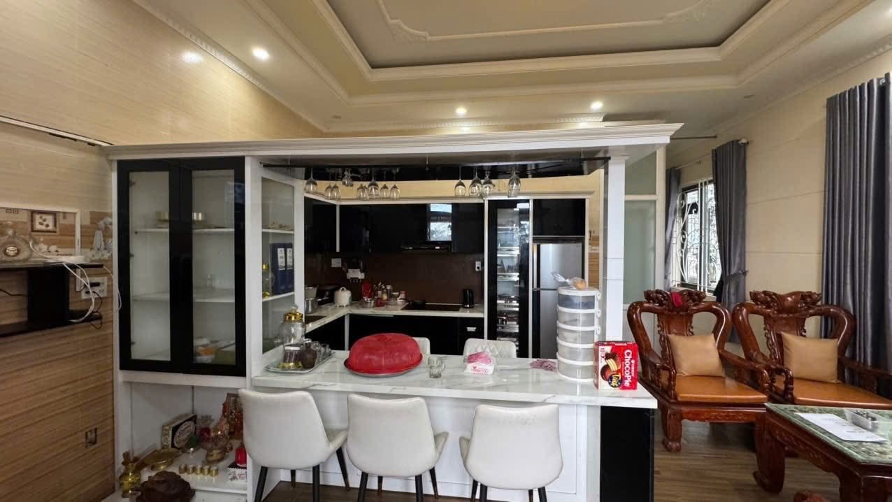 CẦN BÁN GẤP CĂN NHÀ VIEW ĐẸP đường Khe Sanh, Đà Lạt 323m2 - Ảnh 1